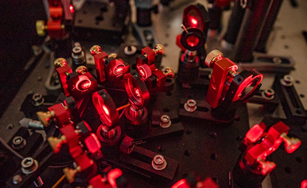 Optical components for experiments